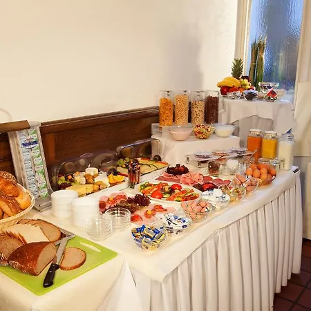 Ritter St. Georg Hotel 3*
